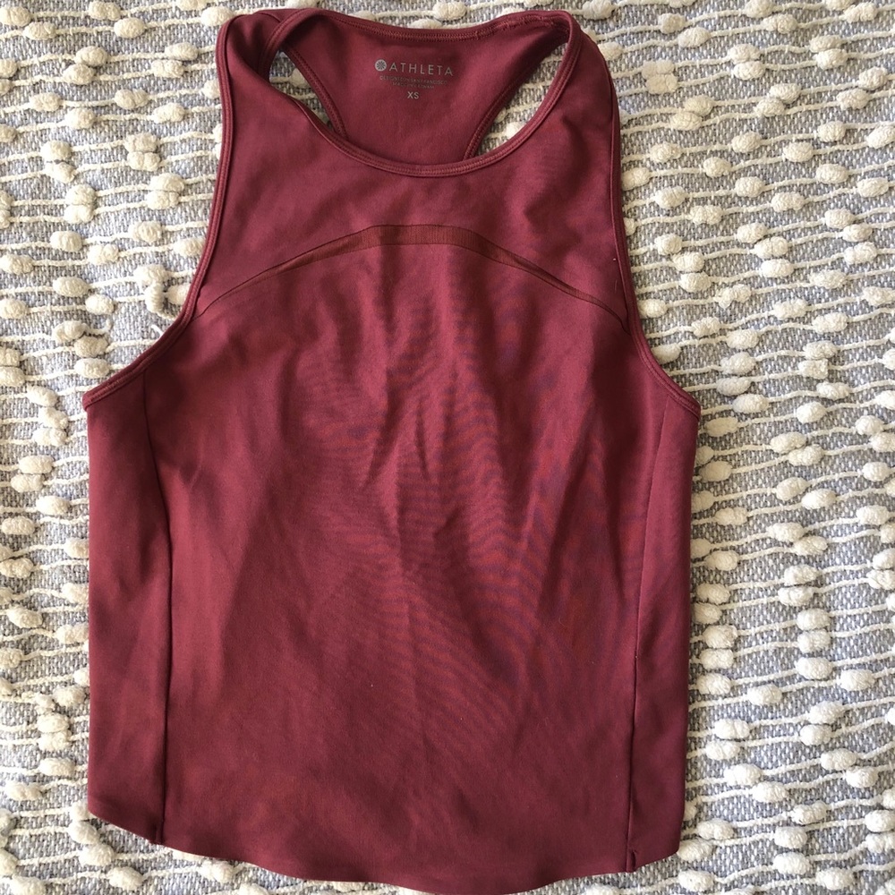 Athleta XS Cropped tank in maroon